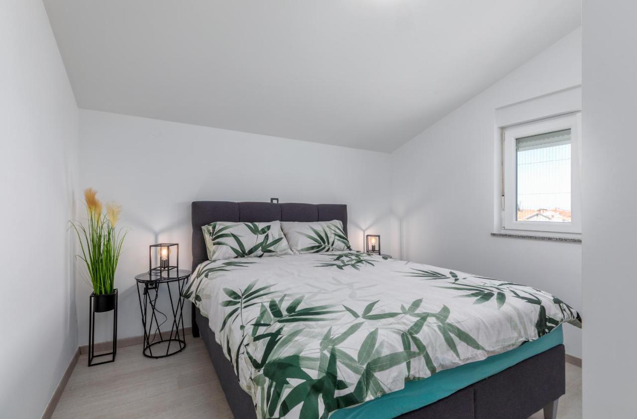 Apartment Vito With Sea View Fažana Εξωτερικό φωτογραφία