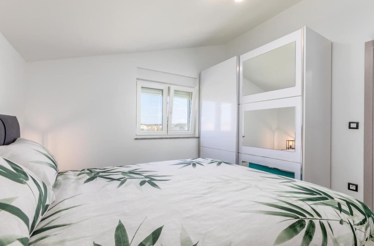 Apartment Vito With Sea View Fažana Εξωτερικό φωτογραφία